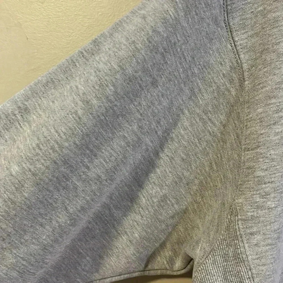 [L]NBA Ultra Game Chicago Bull  Basketball Gray Sweatshirt - Picture 5 of 7